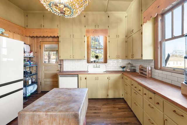 624 E Mansur Avenue, Guthrie, OK 73044