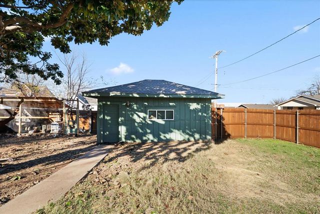 624 E Mansur Avenue, Guthrie, OK 73044