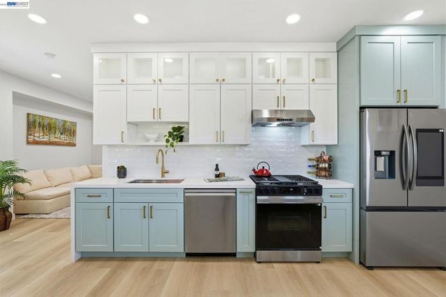 5605 E 16Th St, Oakland, CA 94621