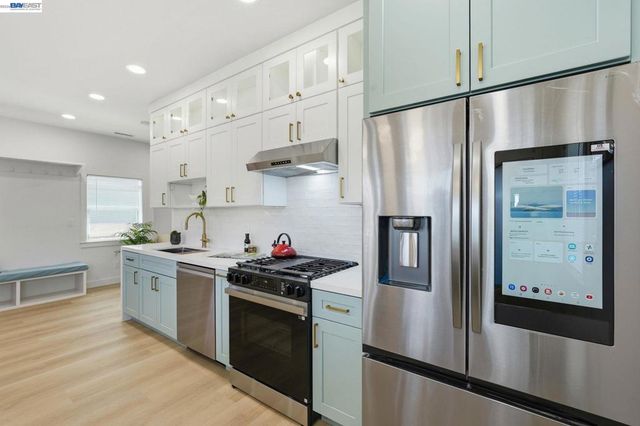 5605 E 16Th St, Oakland, CA 94621