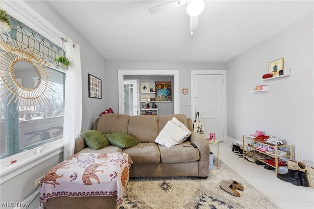 2161 Carabel Avenue, Lakewood, OH 44107