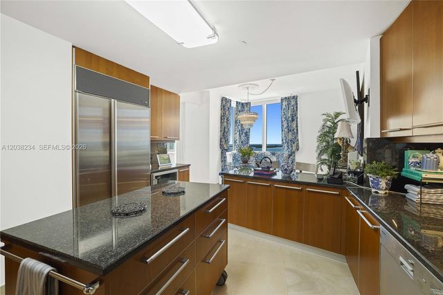 901 Brickell Key Blvd 2408, Miami, FL 33131