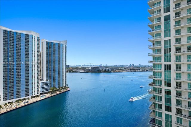 901 Brickell Key Blvd 2408, Miami, FL 33131