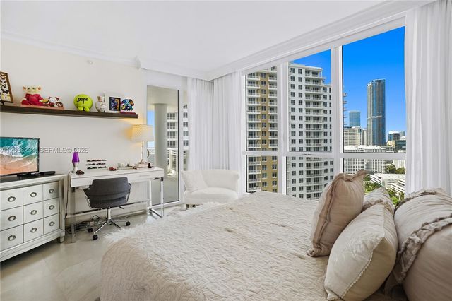901 Brickell Key Blvd 2408, Miami, FL 33131