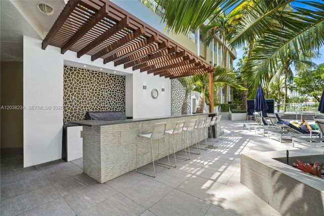 901 Brickell Key Blvd 2408, Miami, FL 33131