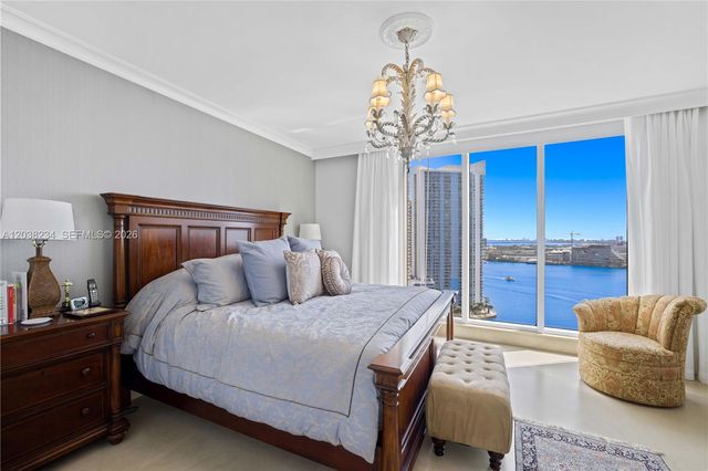 901 Brickell Key Blvd 2408, Miami, FL 33131