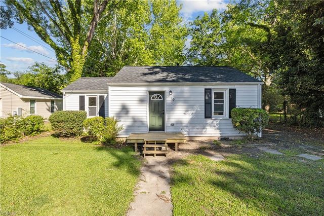 9 Pollux CIR, Portsmouth, VA 23701