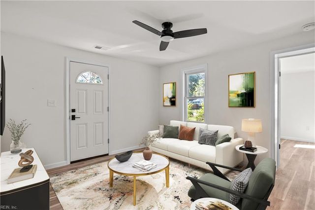9 Pollux CIR, Portsmouth, VA 23701