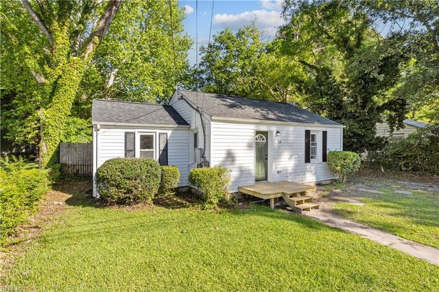 9 Pollux CIR, Portsmouth, VA 23701