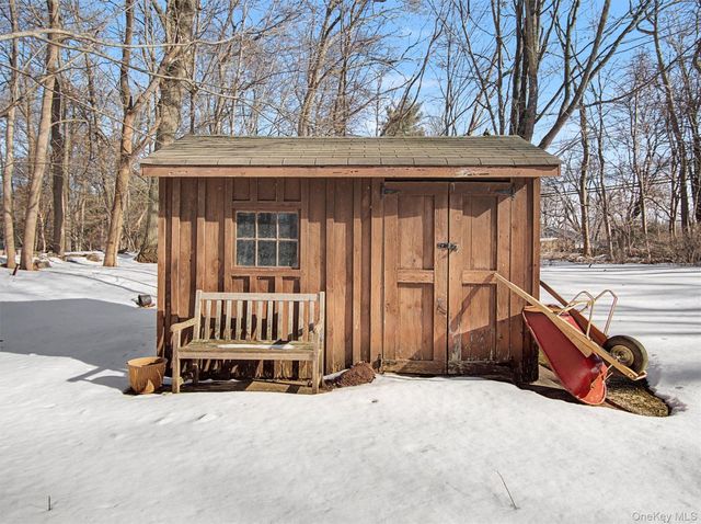 62 N Airmont Road, Suffern, NY 10901