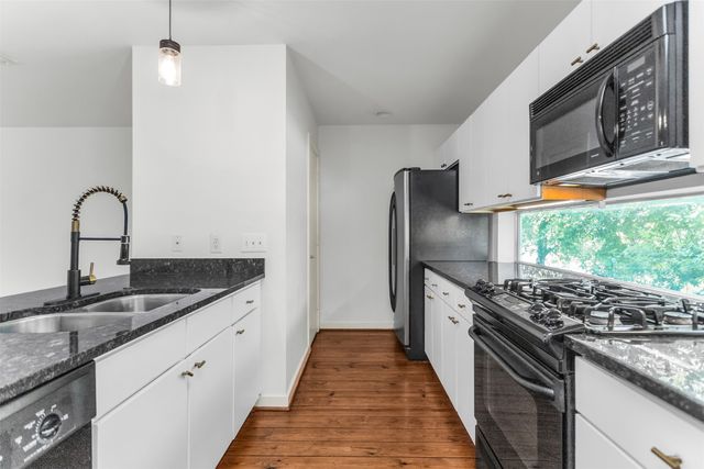 1429 Caddo Street B, Dallas, TX 75204