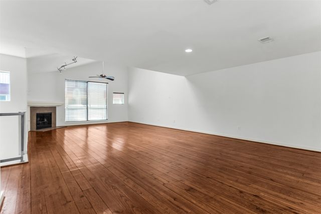 1429 Caddo Street B, Dallas, TX 75204