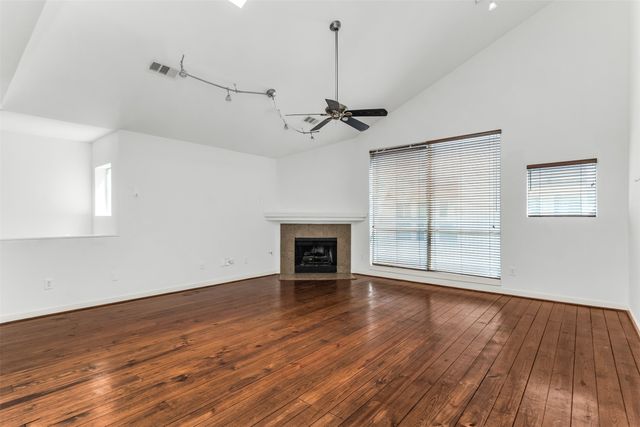 1429 Caddo Street B, Dallas, TX 75204