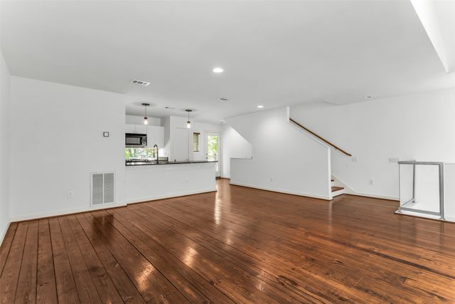 1429 Caddo Street B, Dallas, TX 75204