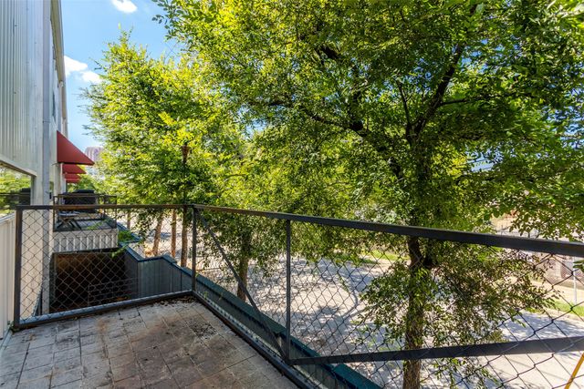 1429 Caddo Street B, Dallas, TX 75204