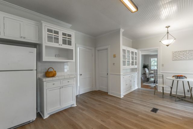 5405 Saint Elmo Avenue, Chattanooga, TN 37409