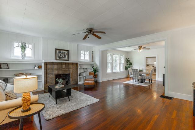 5405 Saint Elmo Avenue, Chattanooga, TN 37409