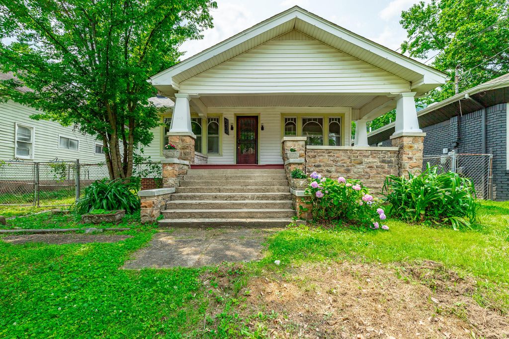 5405 Saint Elmo Avenue, Chattanooga, TN 37409