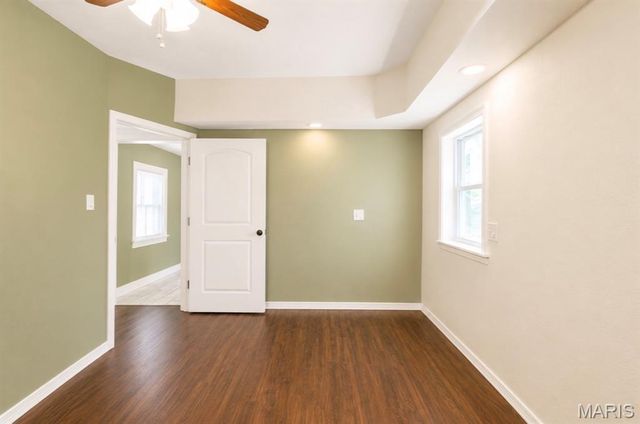 215 Weiss Avenue, St Louis, MO 63125