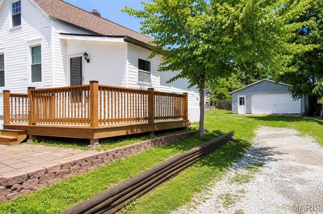 215 Weiss Avenue, St Louis, MO 63125