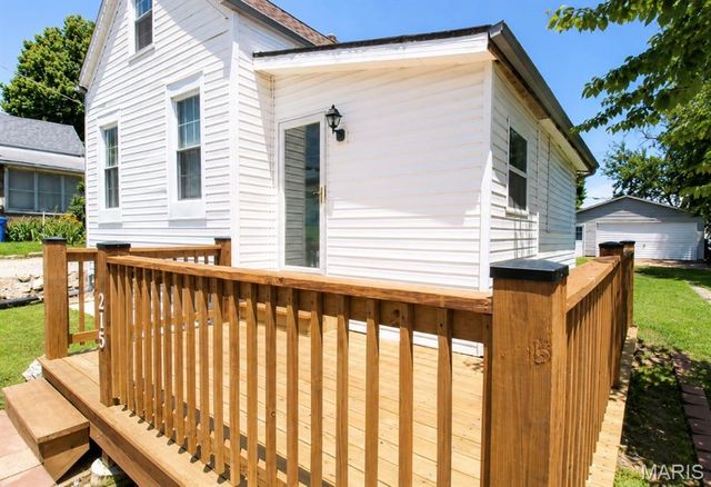 215 Weiss Avenue, St Louis, MO 63125