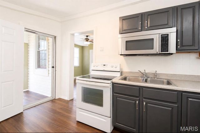 215 Weiss Avenue, St Louis, MO 63125