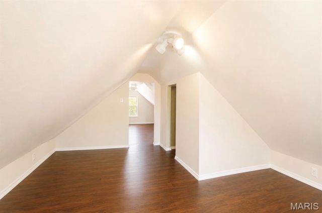 215 Weiss Avenue, St Louis, MO 63125
