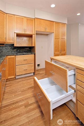 898 SE Dahman Road, Shelton, WA 98584