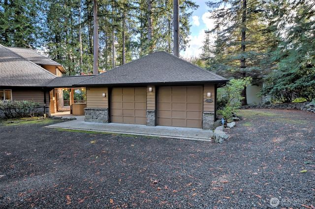 898 SE Dahman Road, Shelton, WA 98584