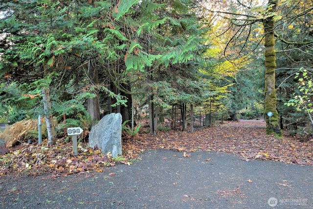 898 SE Dahman Road, Shelton, WA 98584