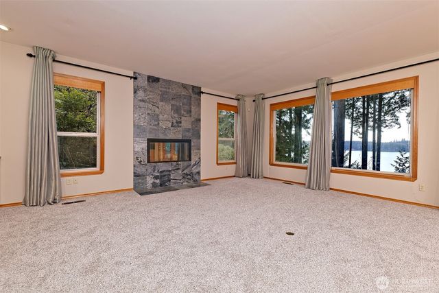 898 SE Dahman Road, Shelton, WA 98584