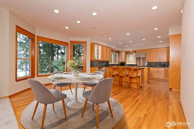 898 SE Dahman Road, Shelton, WA 98584