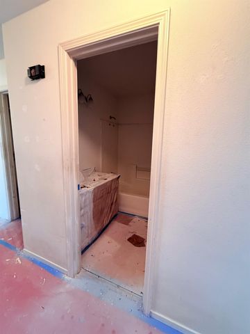 567 Tharp Rd, Yuba City, CA 95993