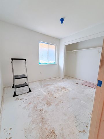 567 Tharp Rd, Yuba City, CA 95993