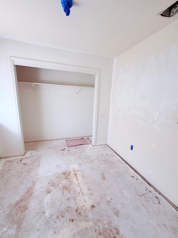 567 Tharp Rd, Yuba City, CA 95993