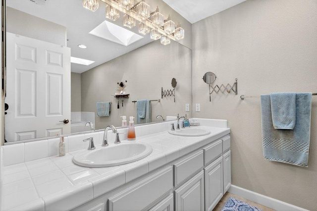 233 Montclair Lane, Salinas, CA 93906