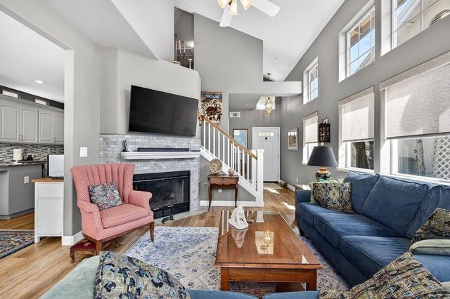 233 Montclair Lane, Salinas, CA 93906