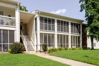 1280 Middle Tennessee Blvd Apt E14, Murfreesboro, TN 37130