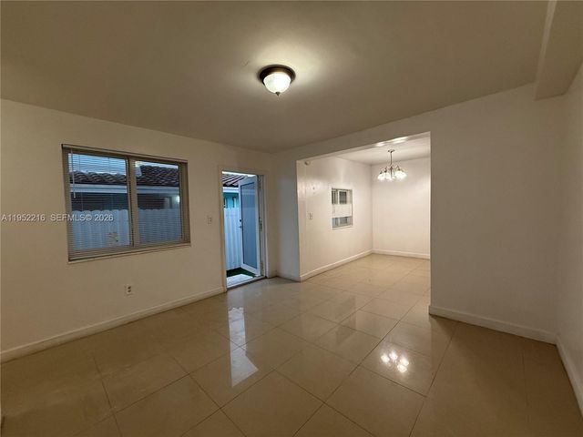 1122 NW 32nd Ct Front, Miami, FL 33125