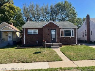 22036 Birchwood Avenue, Eastpointe, MI 48021