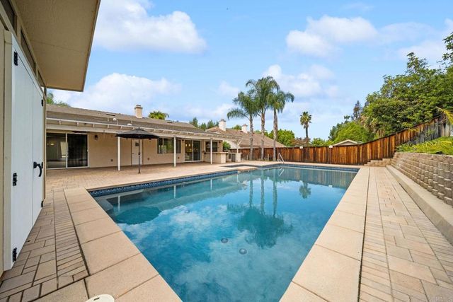 23658 Wooden Horse Trail, Murrieta, CA 92562