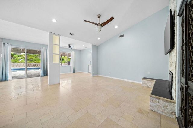 23658 Wooden Horse Trail, Murrieta, CA 92562