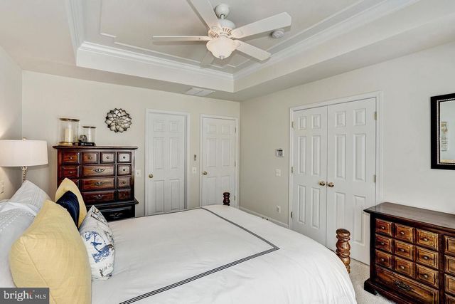 2411 HUNTINGTON PARK DR, Alexandria, VA 22303