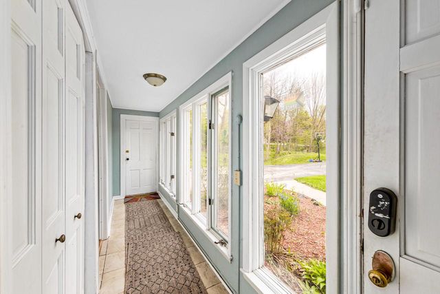 825 Lone Tree ROAD, Elm Grove, WI 53122
