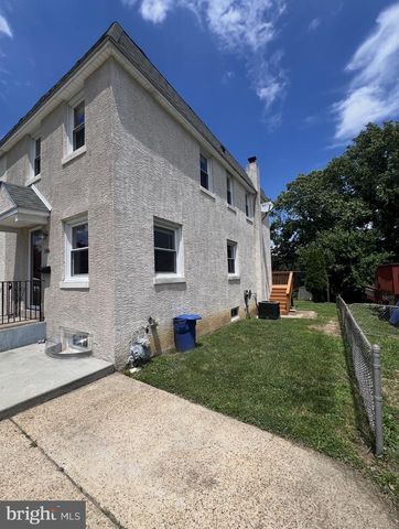 186 CRUM CREEK DR, Woodlyn, PA 19094