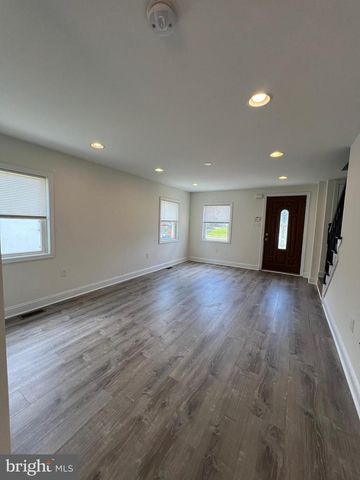 186 CRUM CREEK DR, Woodlyn, PA 19094
