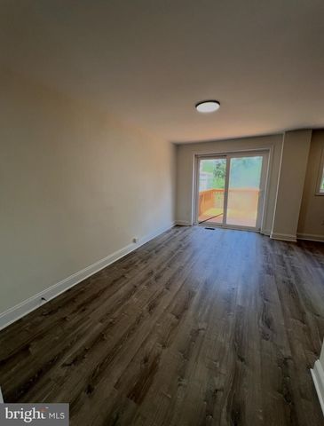 186 CRUM CREEK DR, Woodlyn, PA 19094