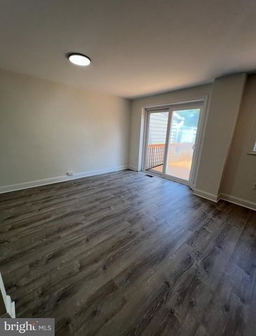 186 CRUM CREEK DR, Woodlyn, PA 19094