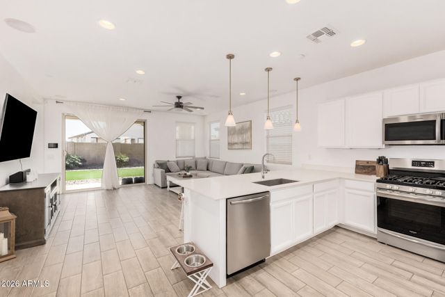 3447 E DAKOTA Drive, San Tan Valley, AZ 85143