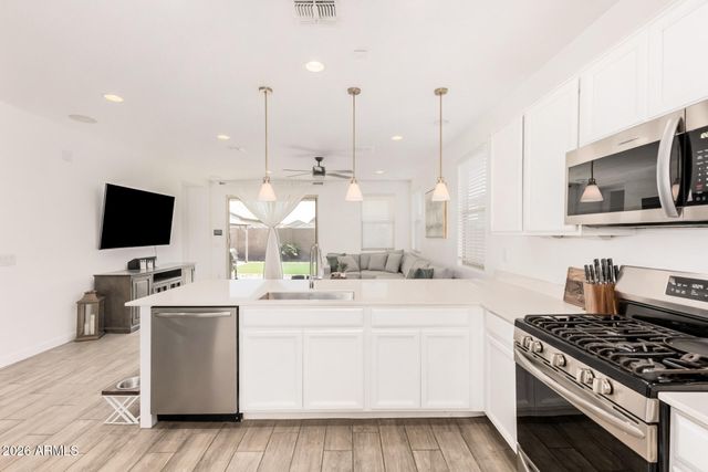 3447 E DAKOTA Drive, San Tan Valley, AZ 85143